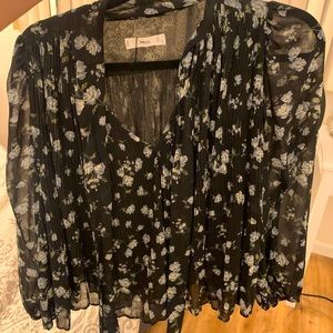 Long sleeve floral blouse